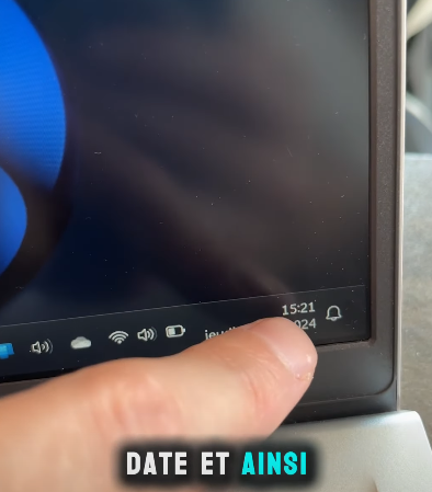 Comment afficher le jour, la date et l’heure sur Windows – Astuce simple